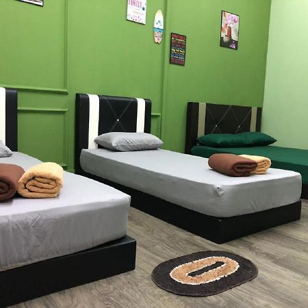 Hostel Ny Tropical Backpackers Desaru Exteriér fotografie