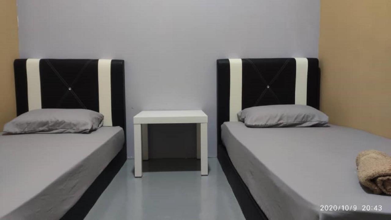 Hostel Ny Tropical Backpackers Desaru Exteriér fotografie