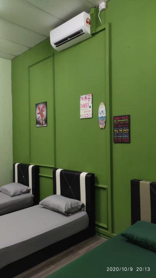 Hostel Ny Tropical Backpackers Desaru Exteriér fotografie