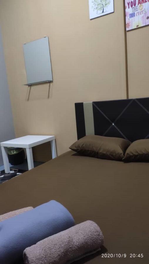 Hostel Ny Tropical Backpackers Desaru Exteriér fotografie