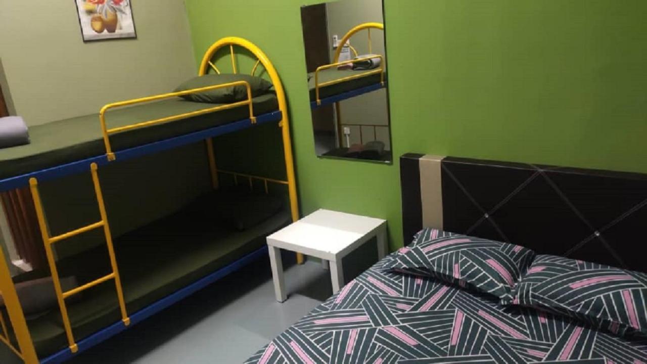 Hostel Ny Tropical Backpackers Desaru Exteriér fotografie