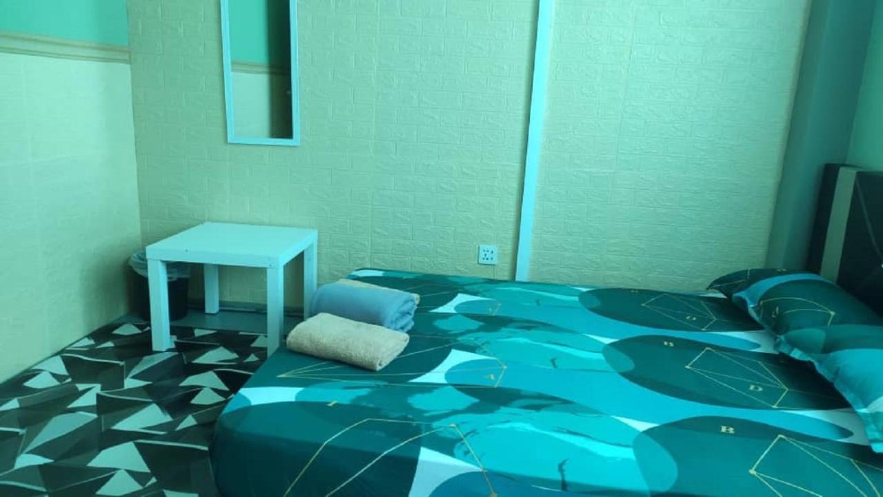 Hostel Ny Tropical Backpackers Desaru Exteriér fotografie